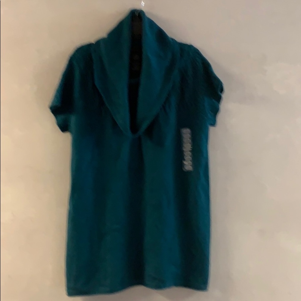Design History sweater size large